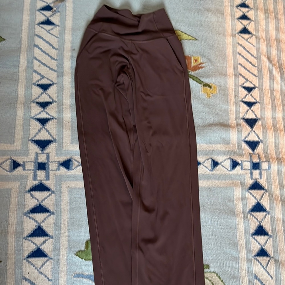 Lululemon wide leg 31” Java align leggings